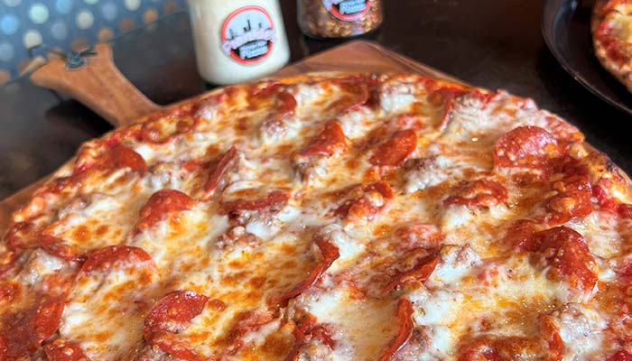 Frankie's Chicago Style Pizza restaurant in Maple Grove, MN serves the best two topping sausage and pepperoni thin crust pizza