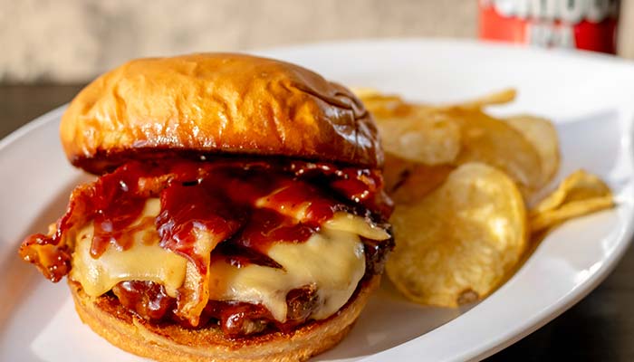 Frankie's Chicago Style Pizza restaurant in Maple Grove, MN serves the best bourbon BBQ bacon burger