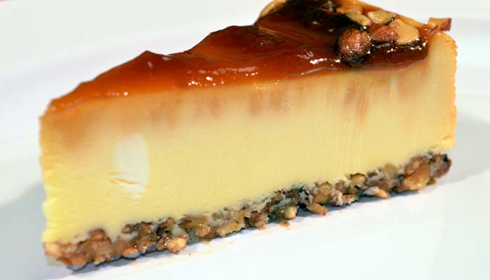 Frankie's Chicago Style Pizza restaurant in Maple Grove, MN serves the best salted caramel cheesecake dessert