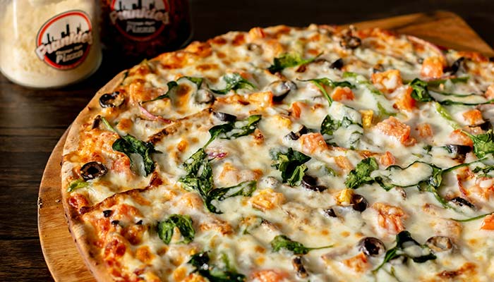 Frankie's Chicago Style Pizza restaurant in Maple Grove, MN serves the vegetarian thin crust pizza